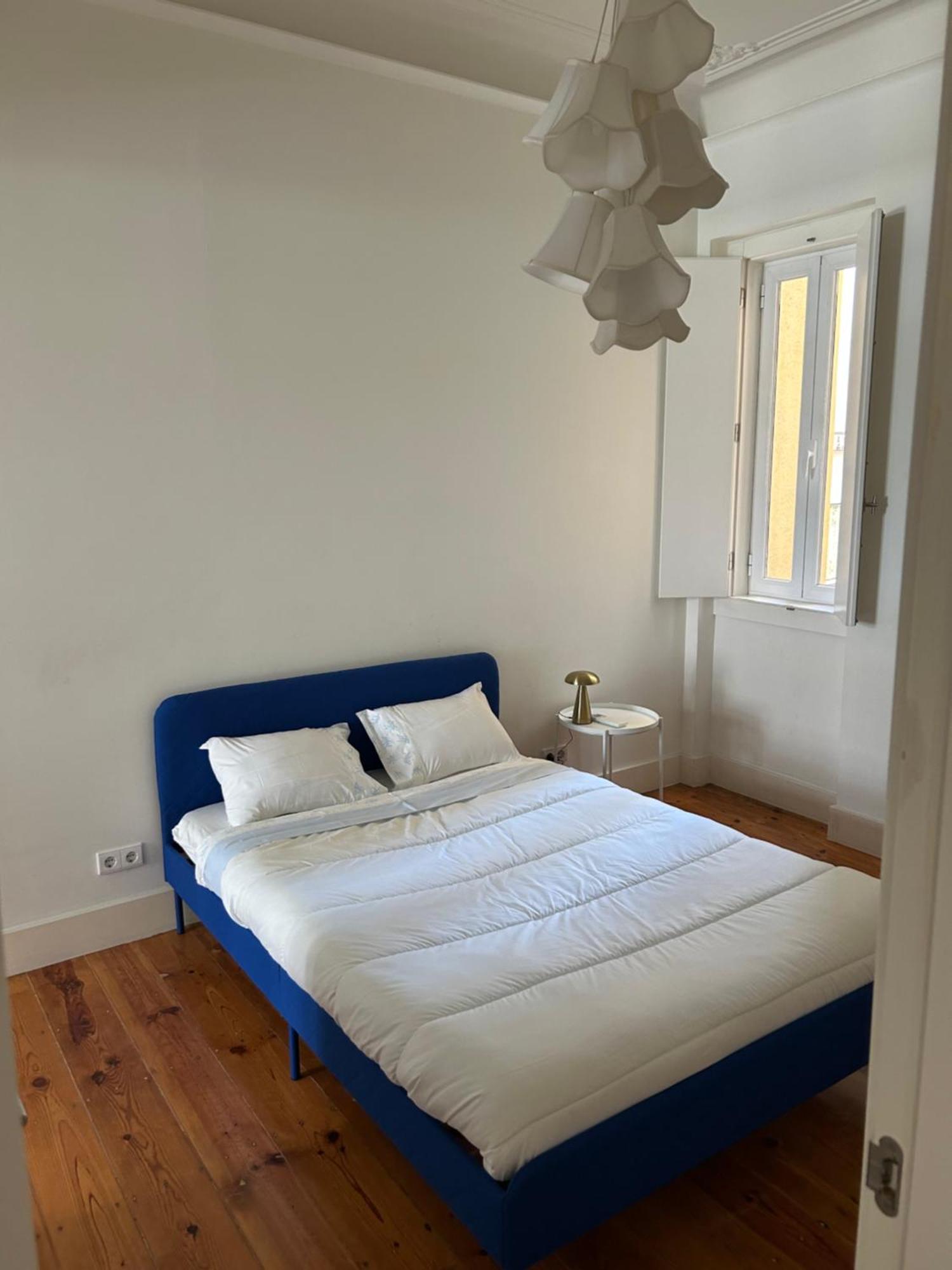 Apartamento With Terrace 5 Minutes From Marques De Pombal Lisboa